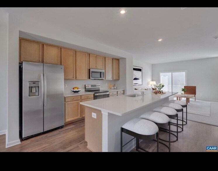 Building Photo - 4831 Mercer St