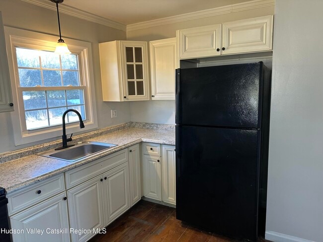 Building Photo - 1982-1984-1984 NY-32