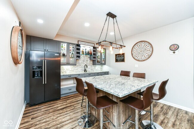 Building Photo - 6252 Sugar Maple Dr