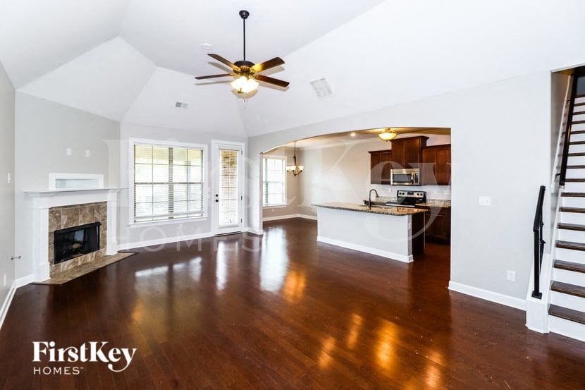 Building Photo - 2453 Crimson Ridge Ln