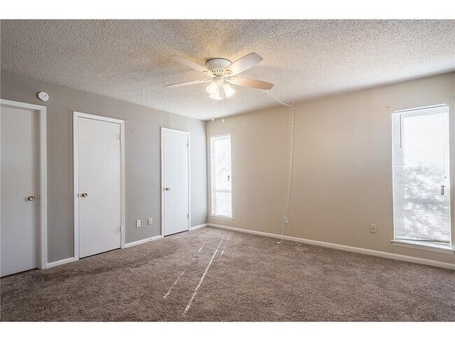 Building Photo - 13509 Red Fern Ln