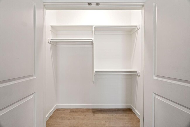 Building Photo - 1801 SW Poigai Wy