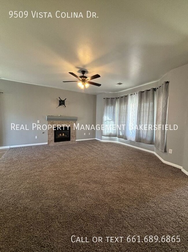 Building Photo - 9509 Vista Colina Dr