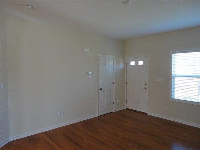 Building Photo - 2825 Tulip Poplar Cir