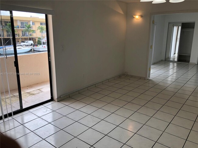 Building Photo - 3582 NE 171 St