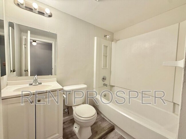 Building Photo - 1228 Pine Sap Ct