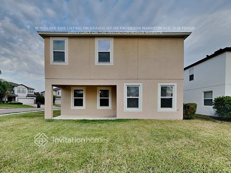 Building Photo - 18840 Deer Tracks Loop