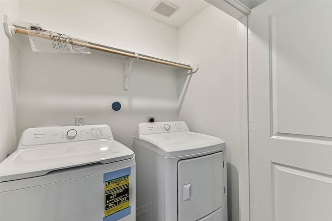 Building Photo - 163 Sterling River Ln