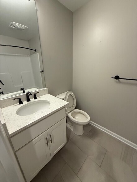 Building Photo - 1504 Ewing Pk Lp