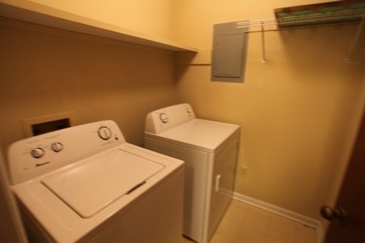 Building Photo - Cedar Chase 3 Bedrooms