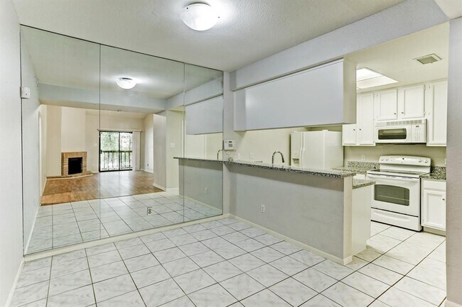 Building Photo - 11711 Memorial Dr