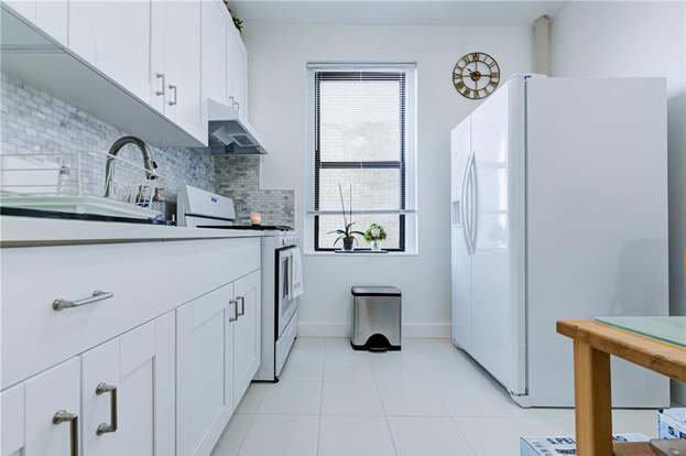 Building Photo - 7 9th St