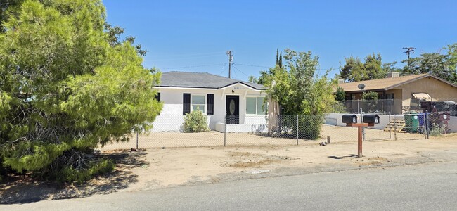 Building Photo - 7425 Borrego Trail
