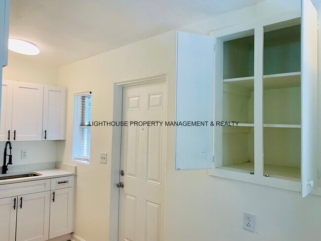 Building Photo - COMING SOON Completely Renovated 3-Bedroom Home in Edgewood Manor