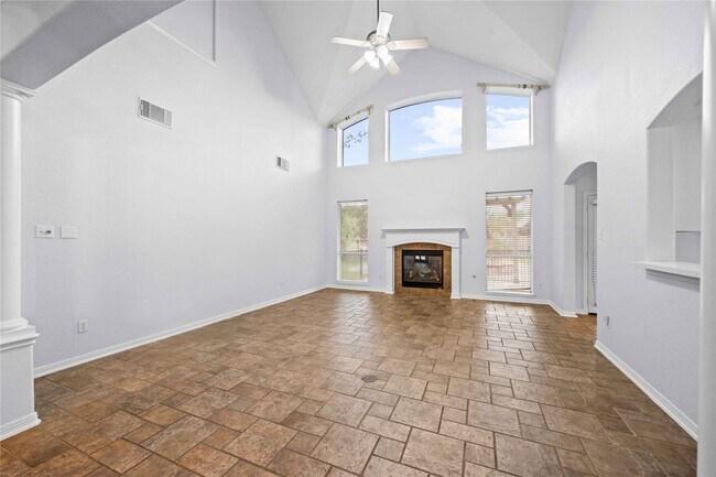 Building Photo - 10311 Pitcataway Dr