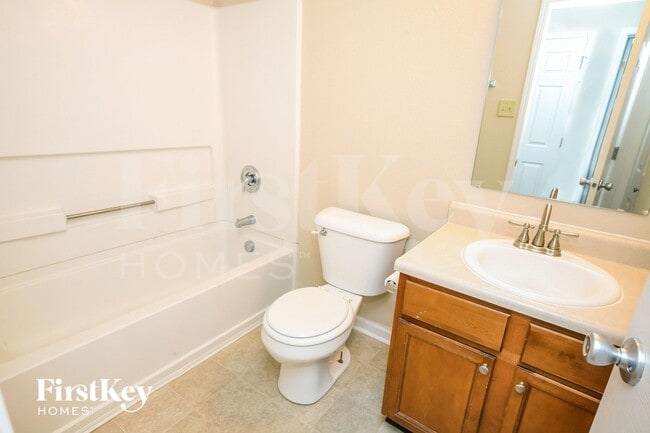 Building Photo - 10871 Zimmerman Ln