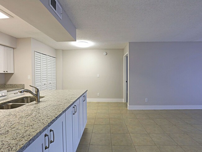 Building Photo - Mystic Gardens 5313-1304