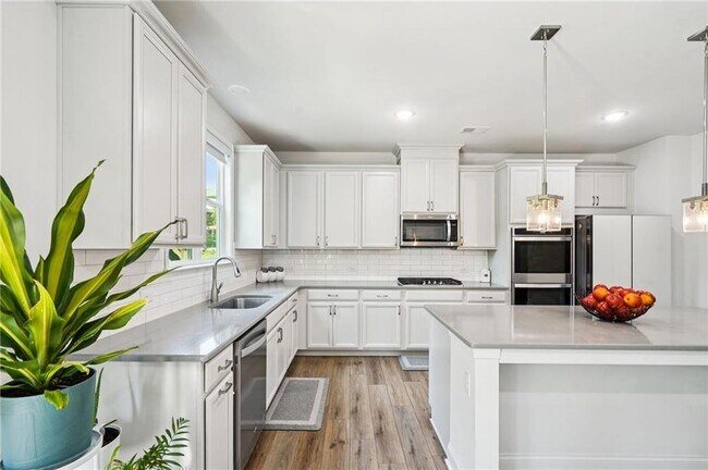 Building Photo - 2424 Pinnae Pl