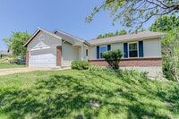 Building Photo - 650 Top Notch Ln