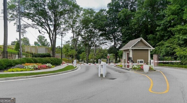 Building Photo - 1509 Liberty Pkwy NW