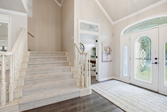 Building Photo - 408 W Fairway Ct