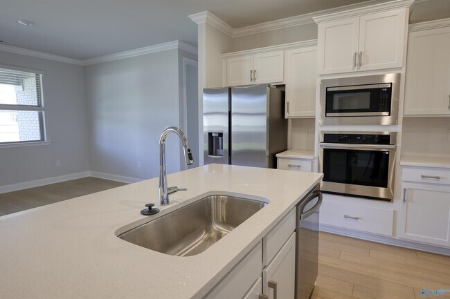 Building Photo - 205 Fallow Cir