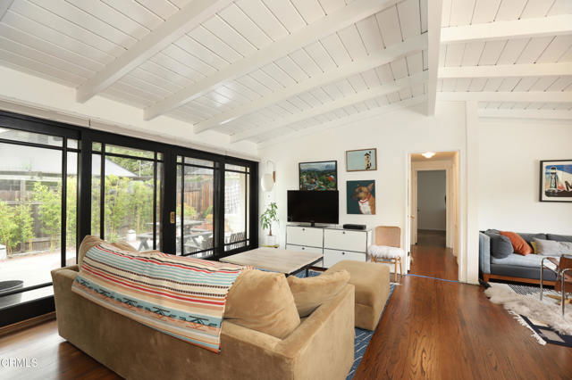 Building Photo - 400 Glenullen Dr