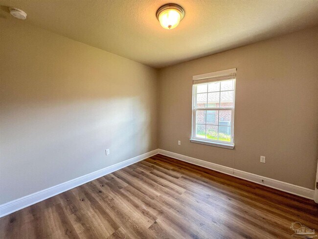 Building Photo - 5588 Inspiration Street