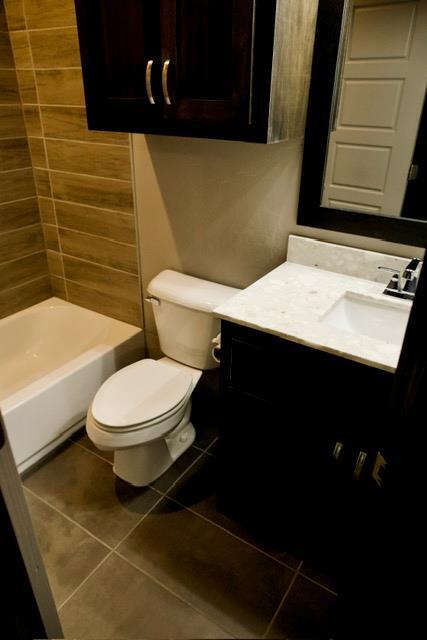 Building Photo - 705 S Jenkins Ave