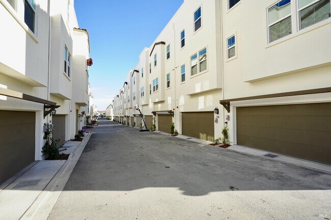 Building Photo - 106 Rockview Rd