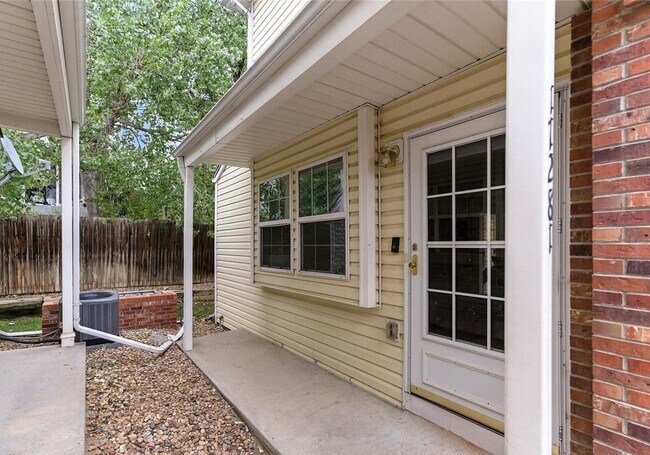 Primary Photo - 17281 E Ford Dr