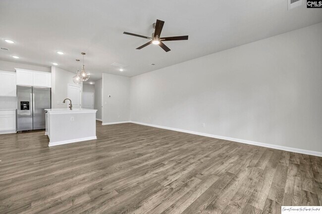 Building Photo - 231 Sunny Hl Dr