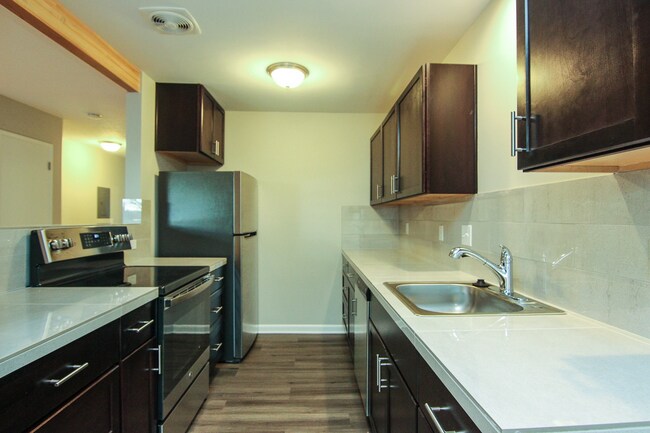 Interior Photo - Cashmur Manor