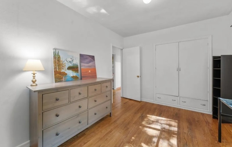 Building Photo - 6930 SW Brier Pl