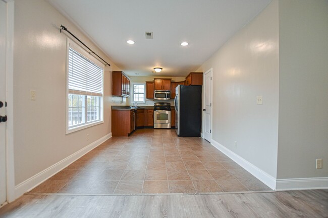 Building Photo - Pet Friendly Four Bedroom with Basement!