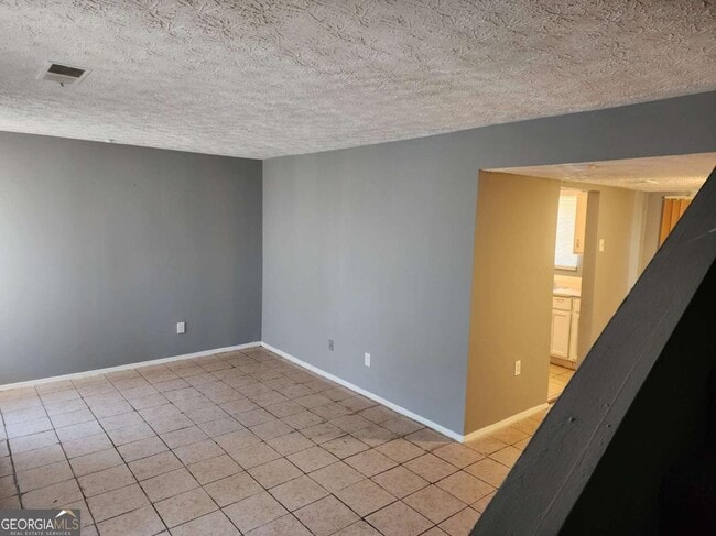 Building Photo - 128 Cardinal Ln