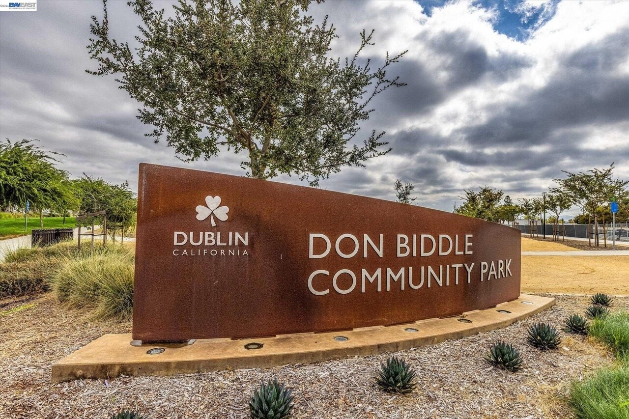Building Photo - 5972 Diamond Way