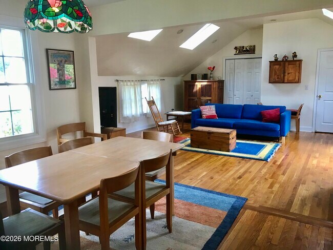 Building Photo - 145 Kemp Ave