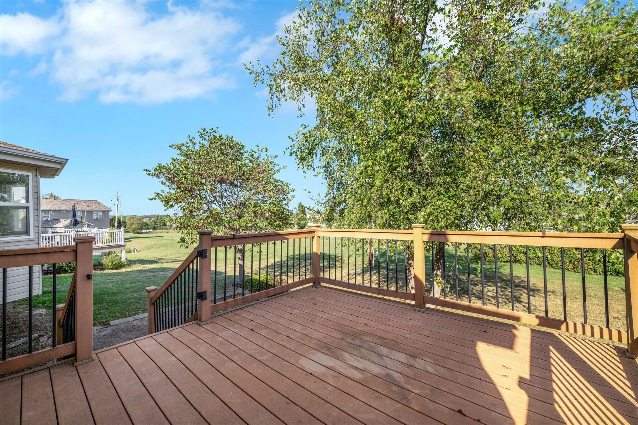 Building Photo - 1583 Briarchase Dr