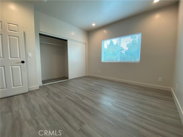 Building Photo - 1653 W Chateau Pl