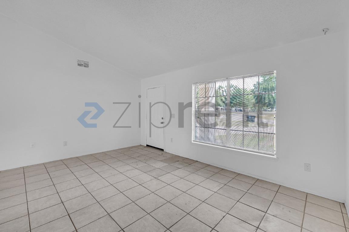 Building Photo - 5131 Kati Lynn Dr