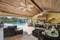 Building Photo - 18618 Point Lookout Dr