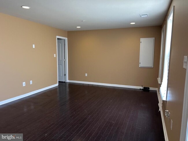 Building Photo - 9623 Smithview Pl