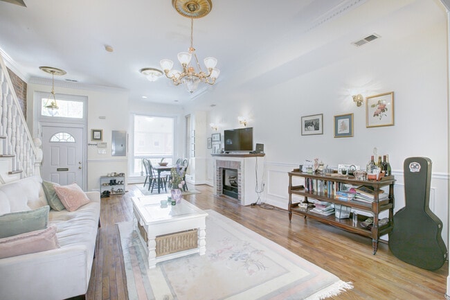 Building Photo - 1631 4th St NW