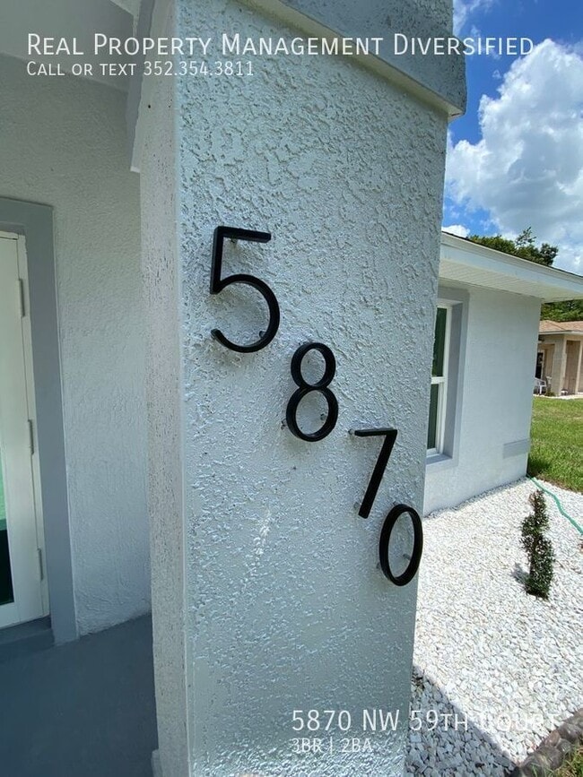 Building Photo - 5870 NW 59th Ct