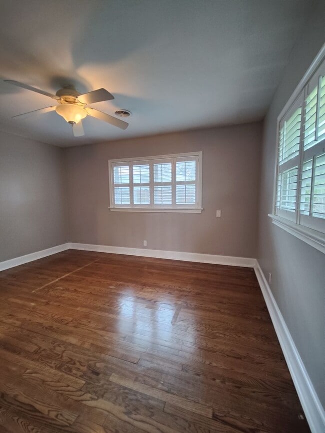 Building Photo - 3BD/2BA with a FLEX ROOM HOUSE IN WEST ASHLEY- Available June 1, 2026!