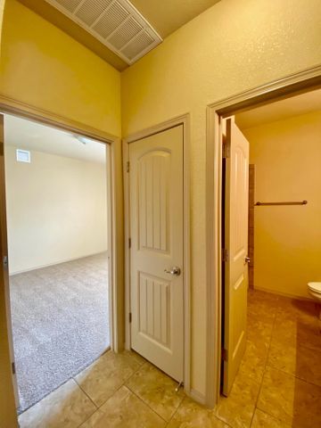 Building Photo - 14277 Desert Sky Dr