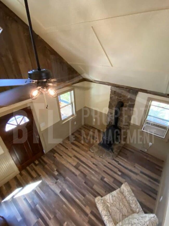 Building Photo - Rustic One Bedroom Cabin with Loft