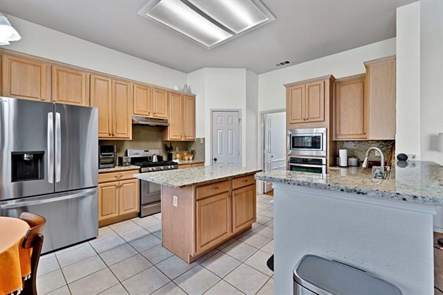 Building Photo - 18 Equestrian Ct