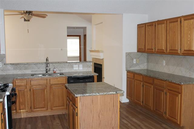 Building Photo - 3805 Silver Maple Dr